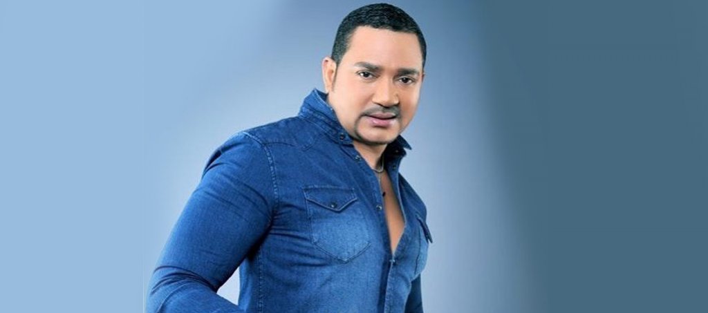 Frank Reyes – Estas Escuchando