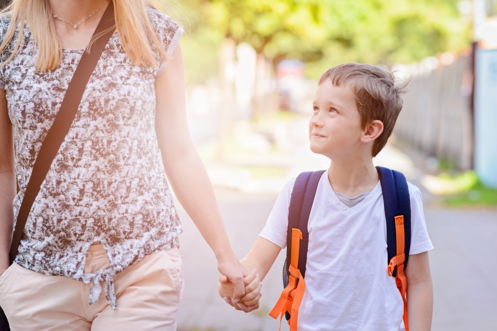 Chiste – ¿Mama, te averguenzas de mi?