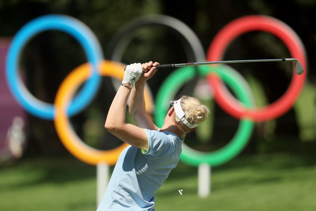 El torneo de golf femenino podría reducirse a 54 hoyos debido al pronóstico de clima tropical, advierten las autoridades