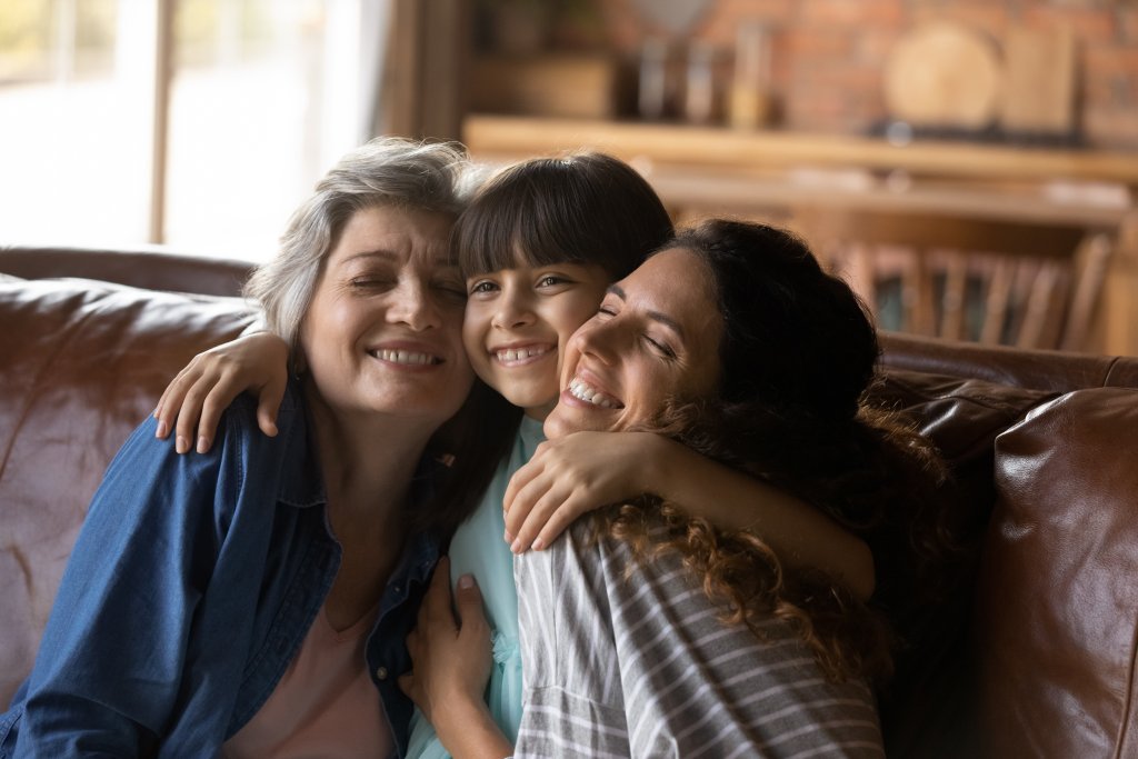 ¿Cuáles son las características más comunes de los latinos?